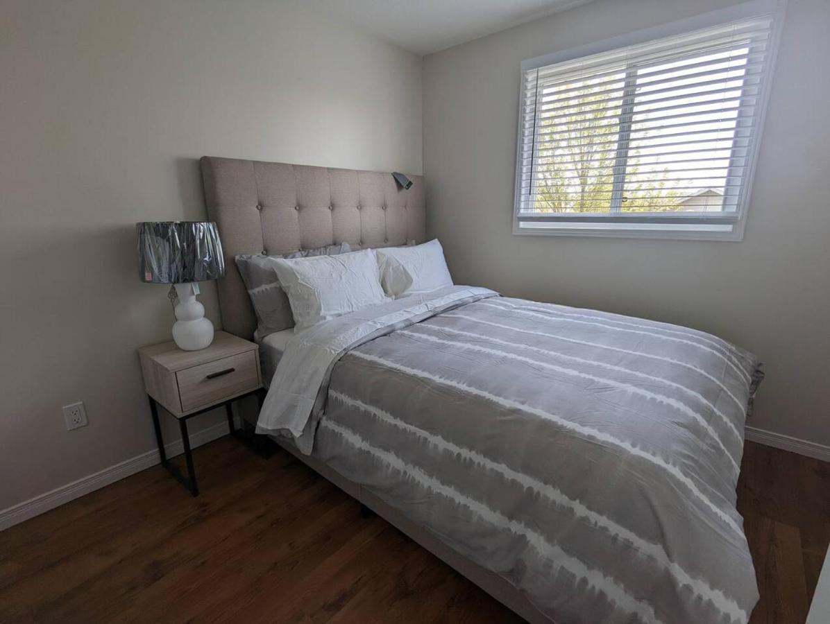 Vila Adorable 4 Bed,3 Bath House Kingston Exteriér fotografie